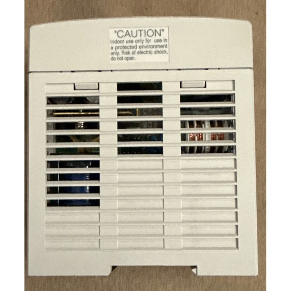Idec: PS5R-SC24 Power Supply. 30W Output. Input: 100-240VAC, 0.9A.